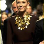 Plastron Pétales du designer Hervé Van Der Straeten porté par Kate Blanchett , 2013